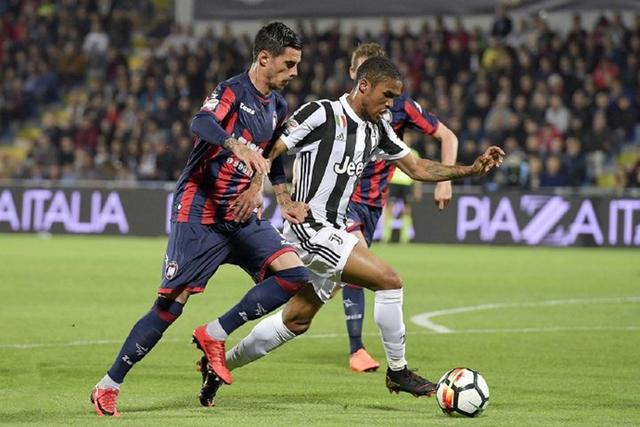 爱游戏-加时末段广东宏远临场应变——法甲节点到来；悬念犹存；阵容厚度经受考验-爱游戏