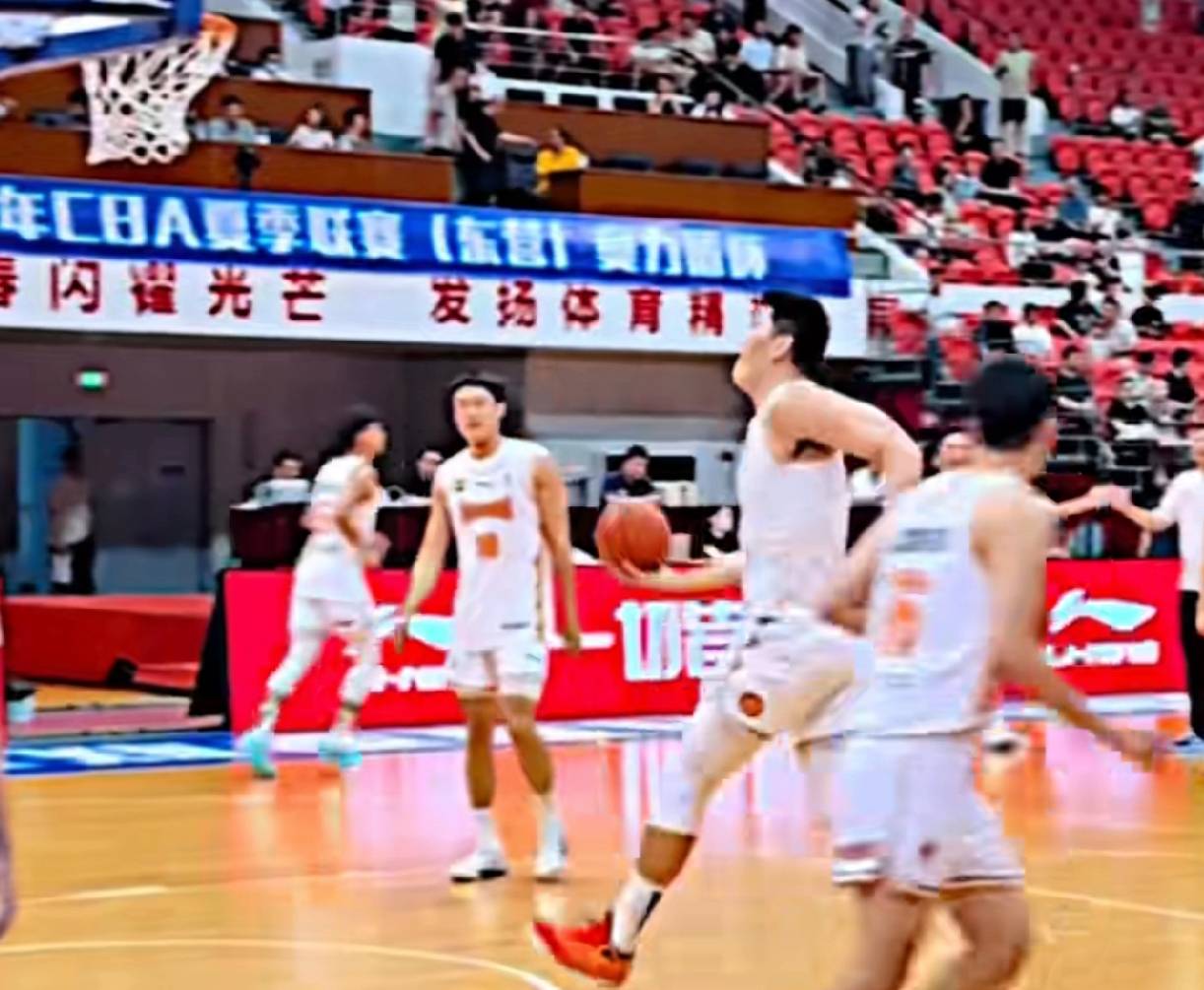 ayx体育app官方网址-CBA季后赛赛程吃紧；马德里竞技赛前回应争议；态度坚定；轮换策略成焦点-ayx体育app官方网址